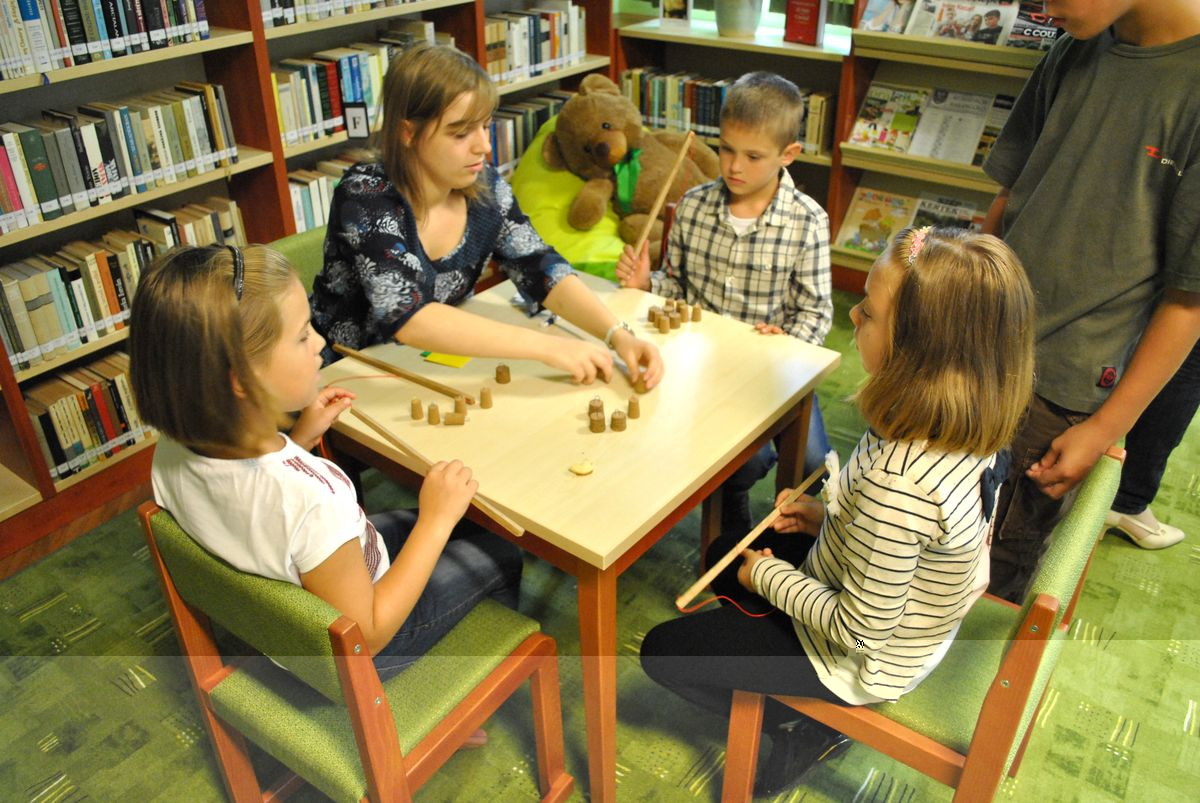 Kunadacsi könyvtárátadó - könyvtárnyitó játékparti